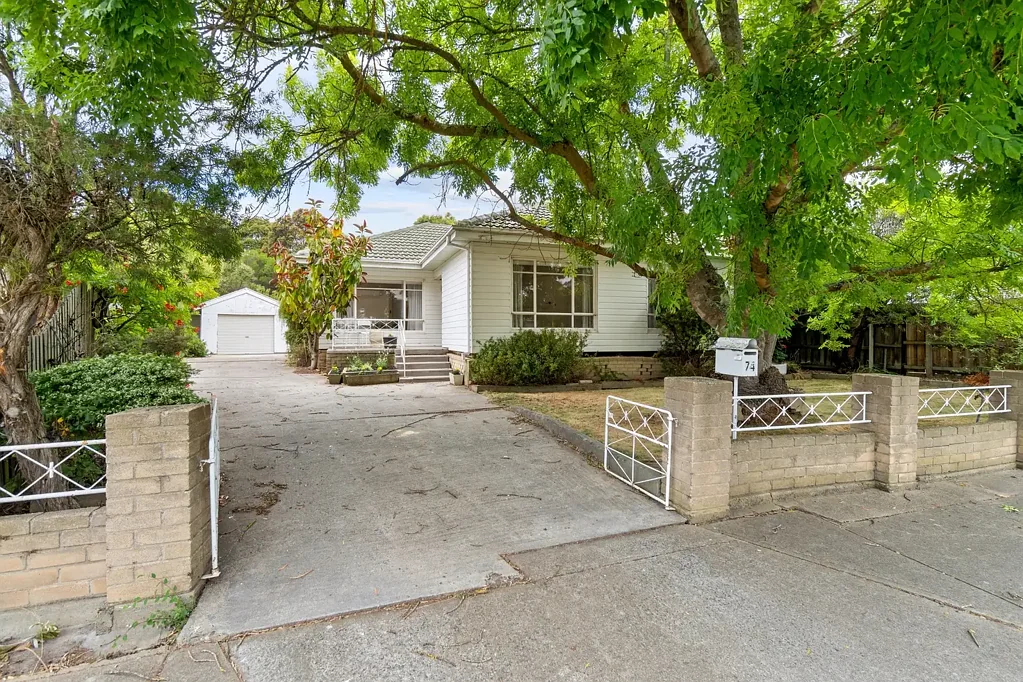 74 Wallace Street, Morwell, VIC 3840