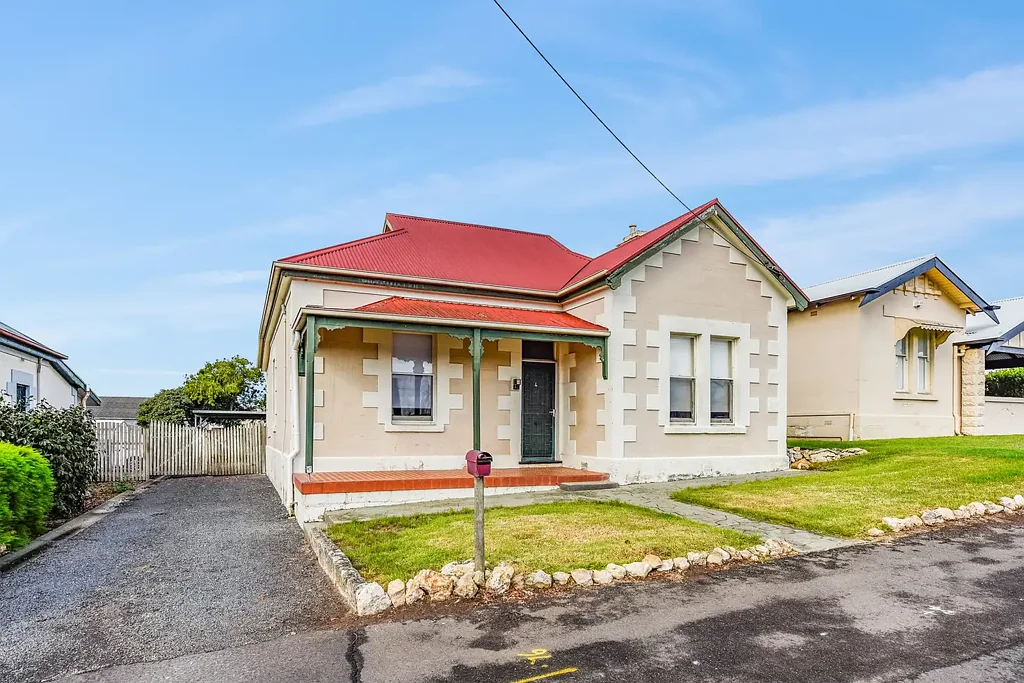 4 Crouch Street North, Mount Gambier, SA 5290