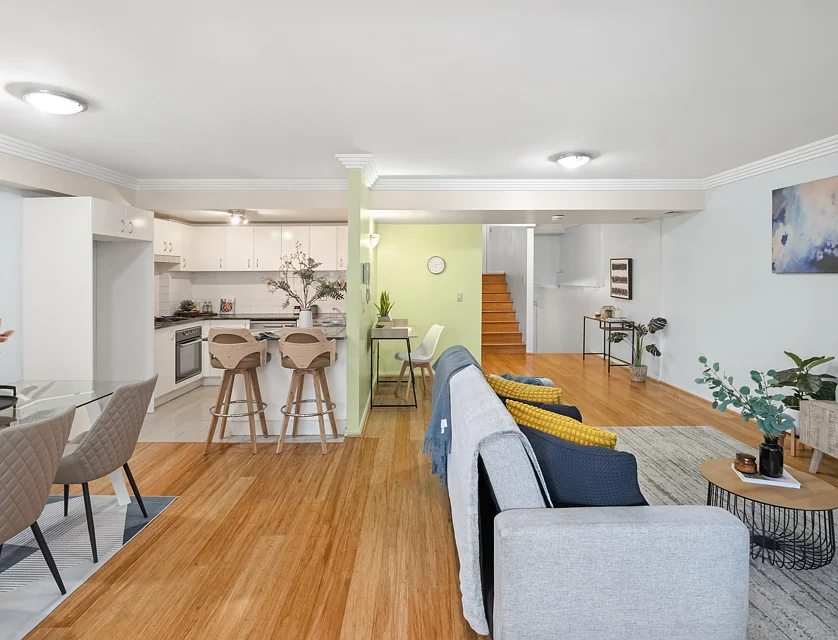 Level 1/12/52-58 Parramatta Road, Homebush, Inner West, 2 침실, 2 욕실, Apartment