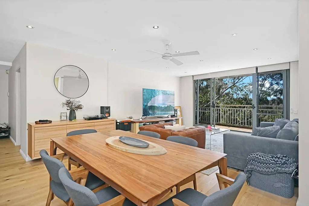 Newington 2 Bedroom Tranquil Setting with Leafy Views & Freshly Painted Interiors
