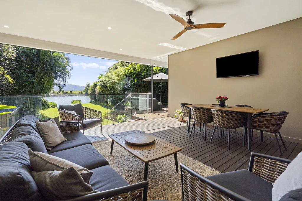 South Murwillumbah 3Zimmer Absolute Deep-Water Frontage | North-Facing Waterfront Lifestyle