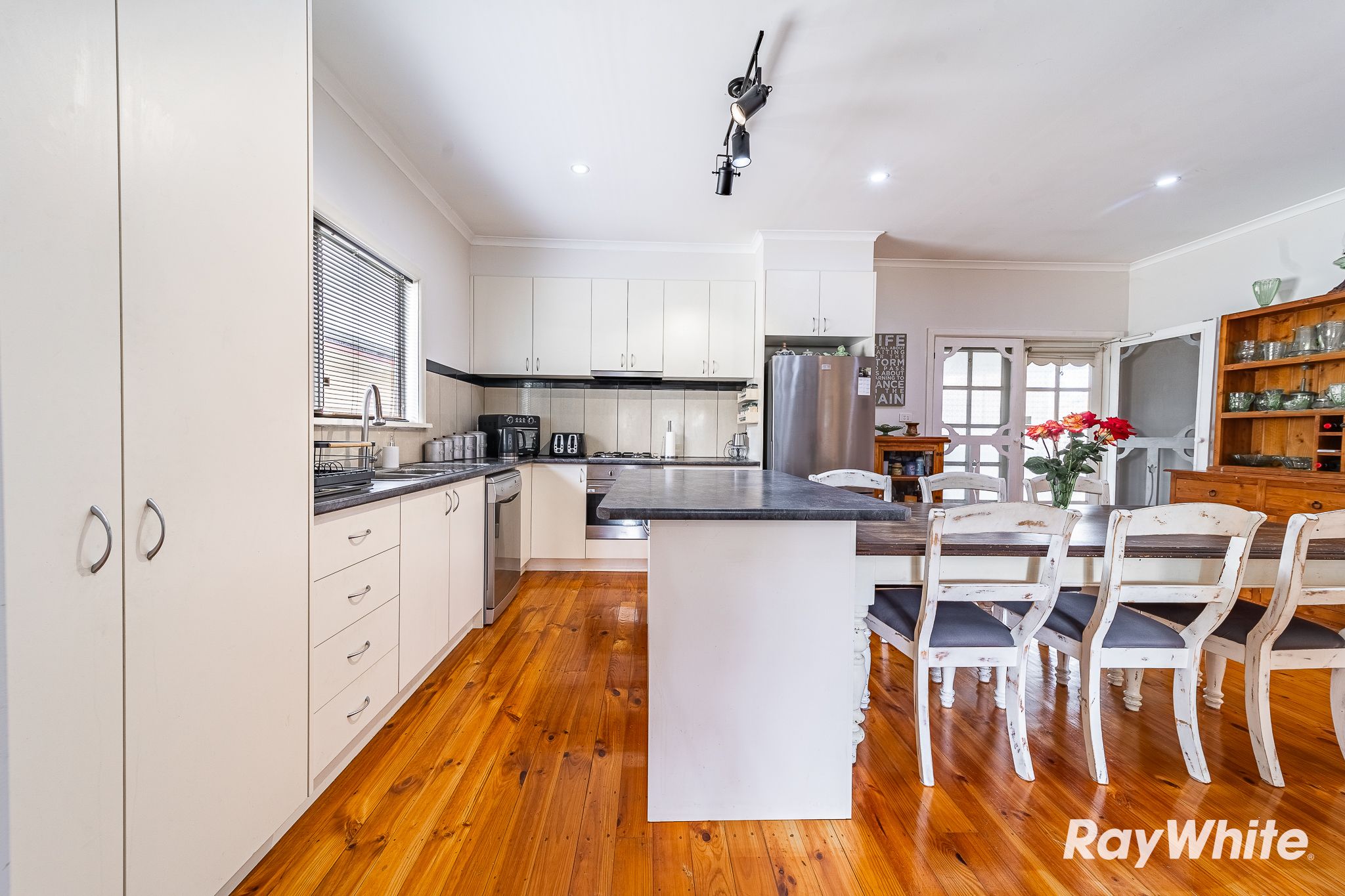 15 BEAUCHAMP ST, HEATHCOTE VIC 3523, 0 rūma, 0 rūma horoi, House