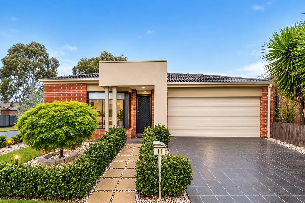 Modern Family Living in a Convenient Mernda Pocket