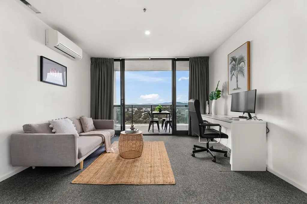 Chic One-Bedroom Apartment Close to Everything