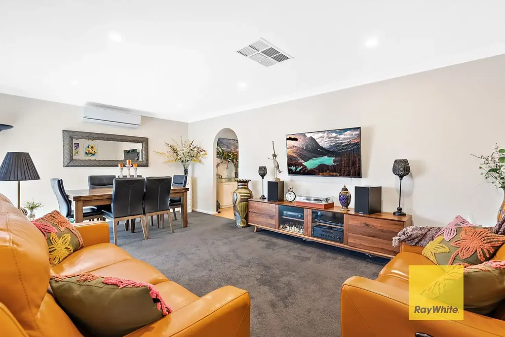 Huntingdale 3房  Welcome to 21 Matilda Street - A Home You'll Instantly Fall in Love With