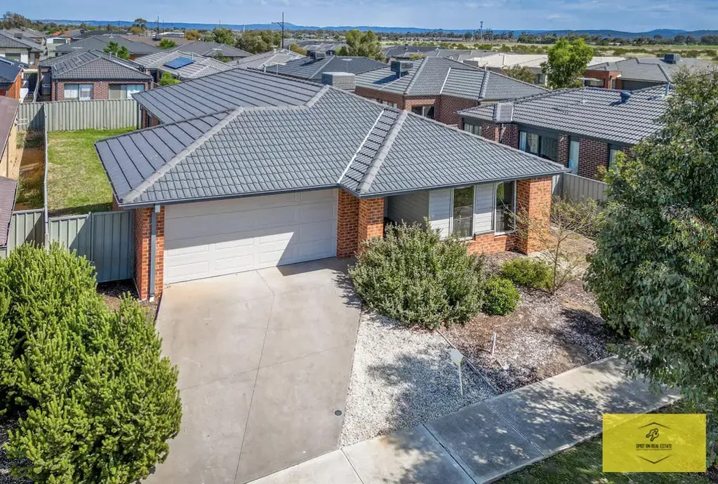 201 Dalray Crescent, Kurunjang, VIC 3337