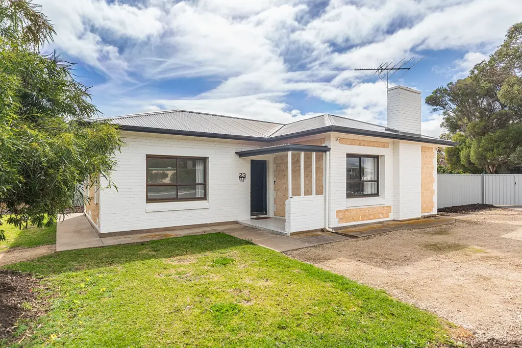 Tailem Bend 3Kwarto Fully renovated, beautifully presented and ready to impress!