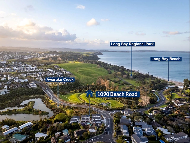 1090 Beach Road, Long Bay, North Shore City