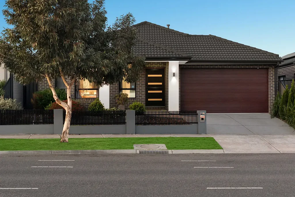 Craigieburn 5Phòng ngủ Welcome to Your Dream Home in the Heart of Craigieburn!