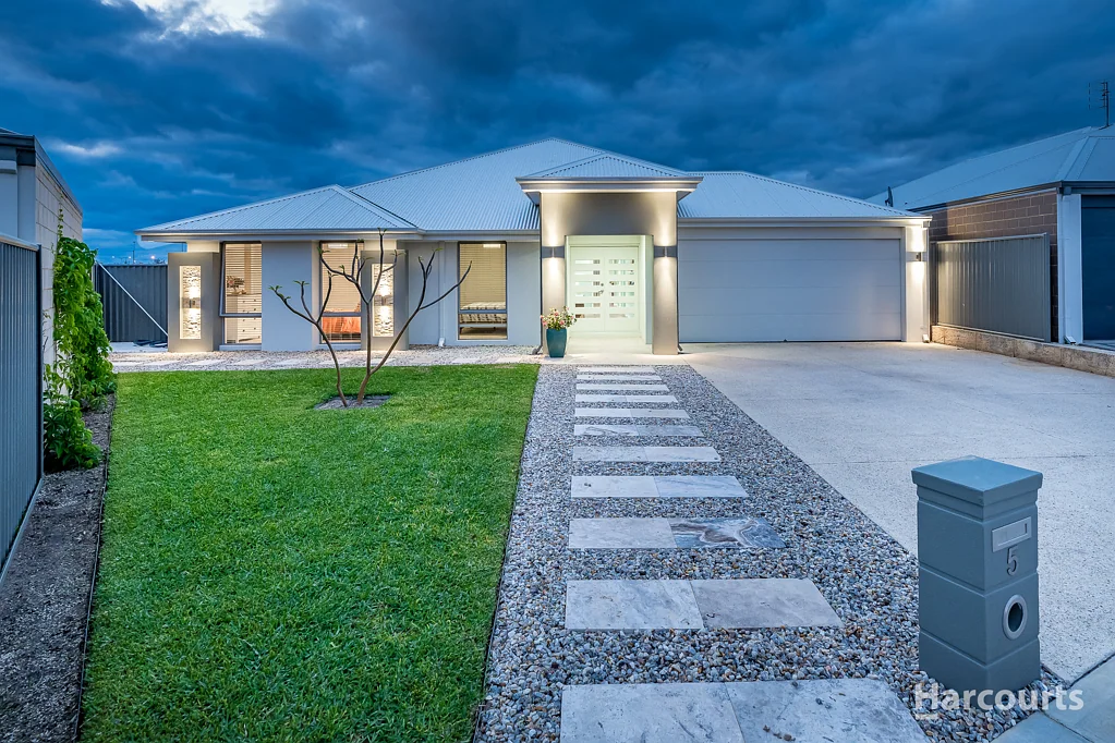 5 Persian Street, Eglinton, WA 6034