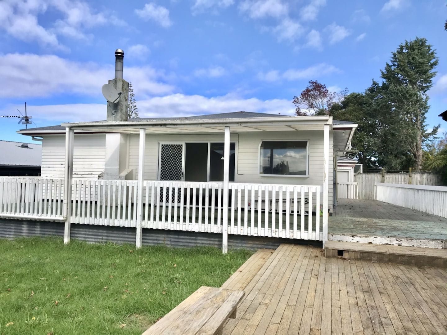 16 Roberts Road, Te Atatu South, Auckland - Waitakere, 5 ਕਮਰੇ, 2 ਬਾਥਰੂਮ