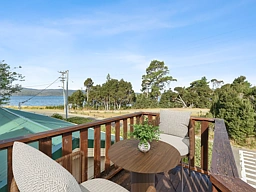 3 Beach Road, Gravelly Beach