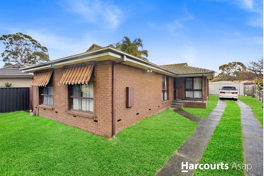 Dandenong North 3ਬੈੱਡਰੂਮ Spacious Family Home or Investment Opportunity – 956m² in a Prime Court Location