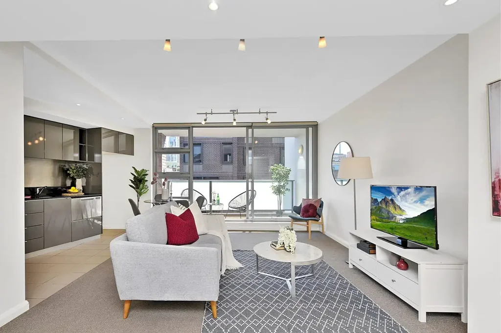 Experience Convenience and Style in the Heart of the City