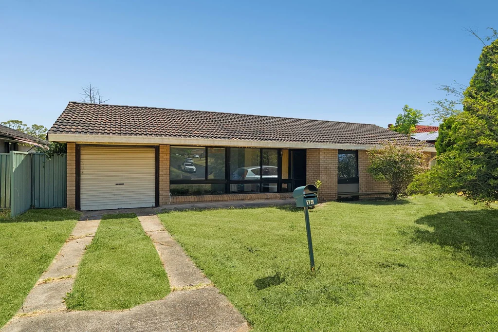 14 Harrow Road, Glenfield, NSW 2167