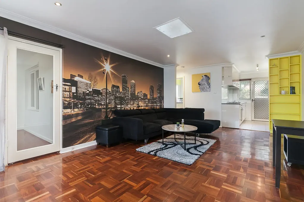 Como 2 Bedroom Centrally located New York inspired unit