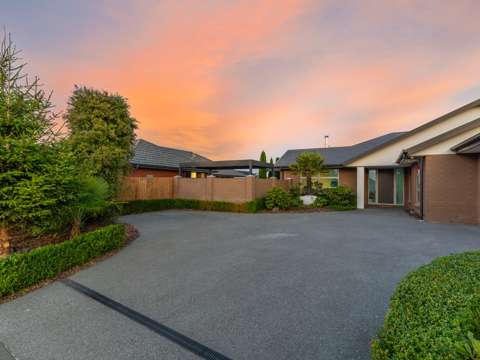 Marshland 4部屋 $50,000 price drop, owners mean business!
