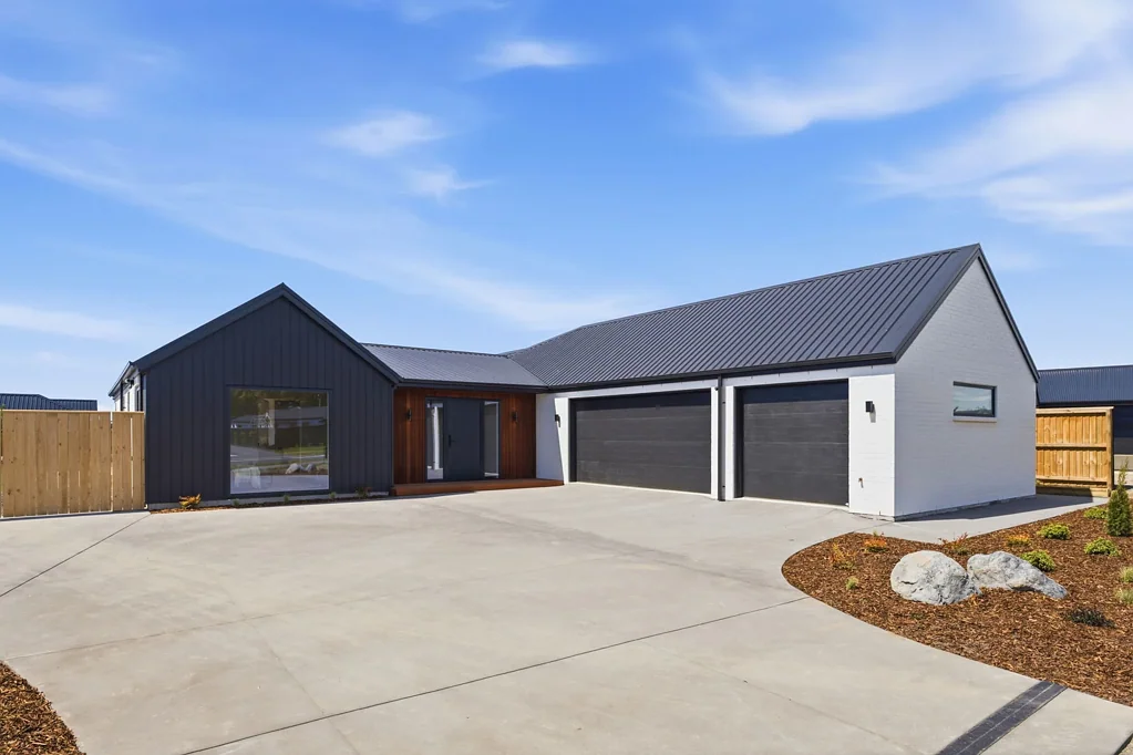 West Melton 4Kwarto A Statement in Style, Space and Design