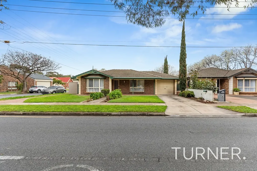 3 Bedroom house close to transport