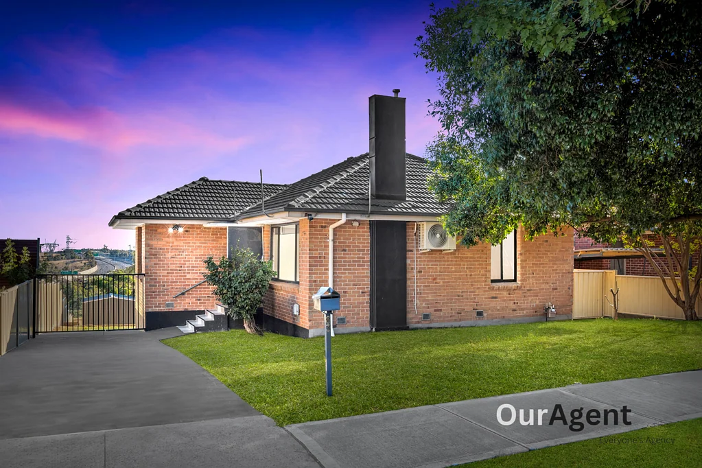 83 Sunset Bvd, Jacana, VIC 3047