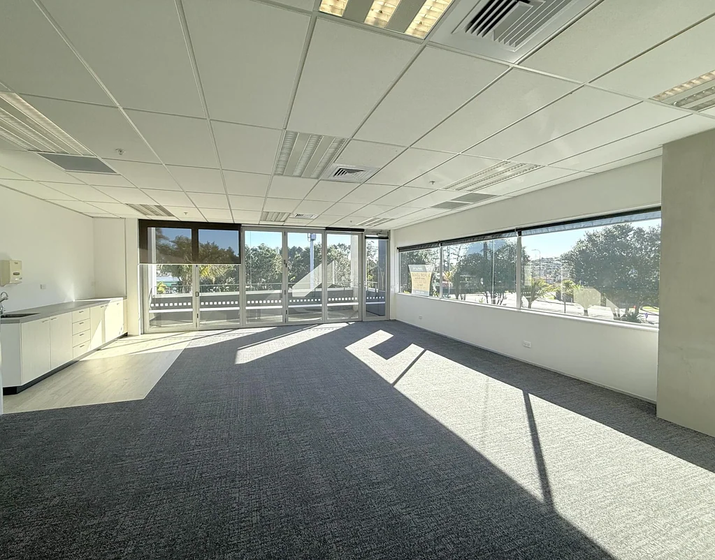 Albany Medical/office space – refreshed, ready to occupy