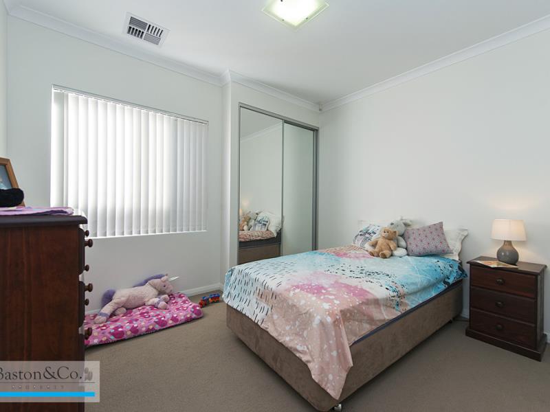 9A CANTERBURY TCE, EAST VICTORIA PARK WA 6101, 0 ਕਮਰੇ, 0 ਬਾਥਰੂਮ, House