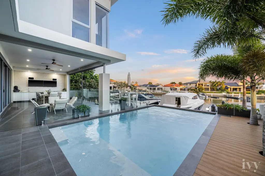 Paradise Point 5chambre A Statement of Sophistication with Prime Waterfrontage