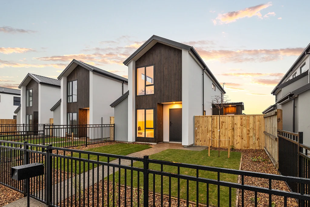 Halswell 3房  Modern-new build, thoughtful design