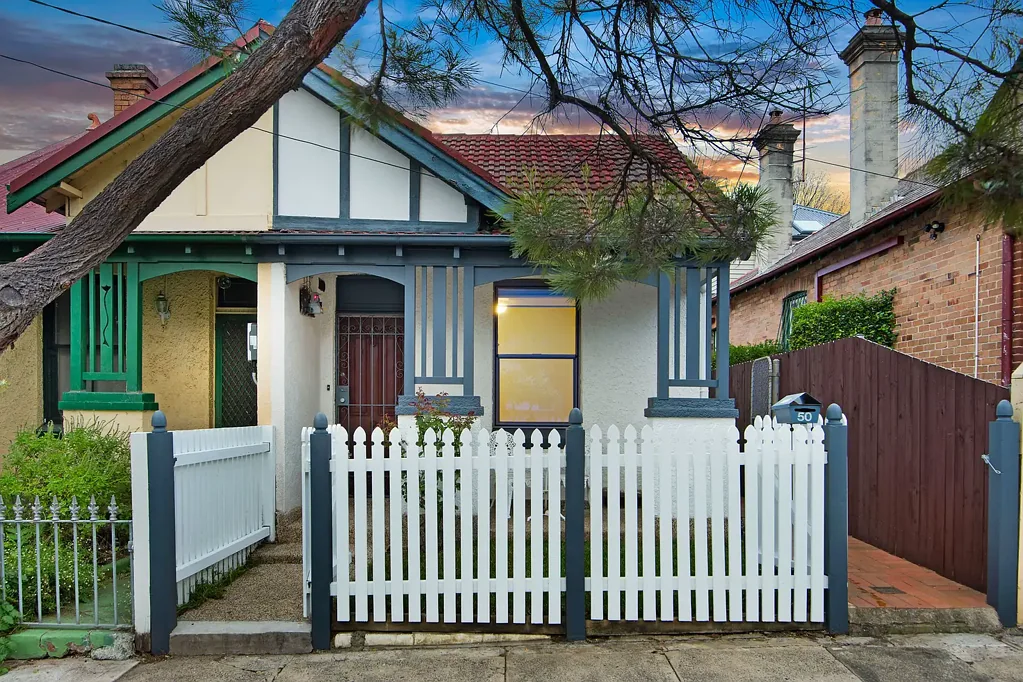 Ashfield 2部屋 Gorgeous Semi with a Leafy Garden Haven