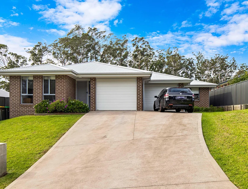 1&2/27 Freycinet Drive, Sunshine Bay, South Coast, 5 habitaciones, 3 baños, Apartment