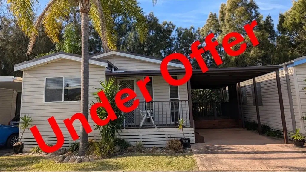 Fairy Meadow 2房 海滨瑰宝 400米即达 享恒温泳池 按摩浴缸 退税优惠 Two Bedroom Wollongong Beach House in Residential Land Lease Resort