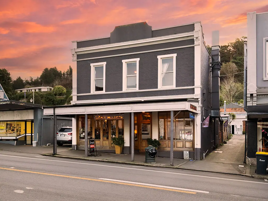 Port Chalmers 2कमरा Prime Mixed-Use Investment in Port Chalmers