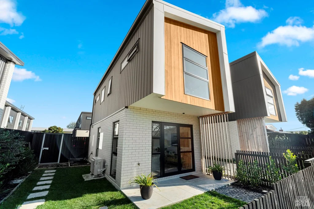 Te Atatu Peninsula 2房  Award Winning, Freehold and Standalone