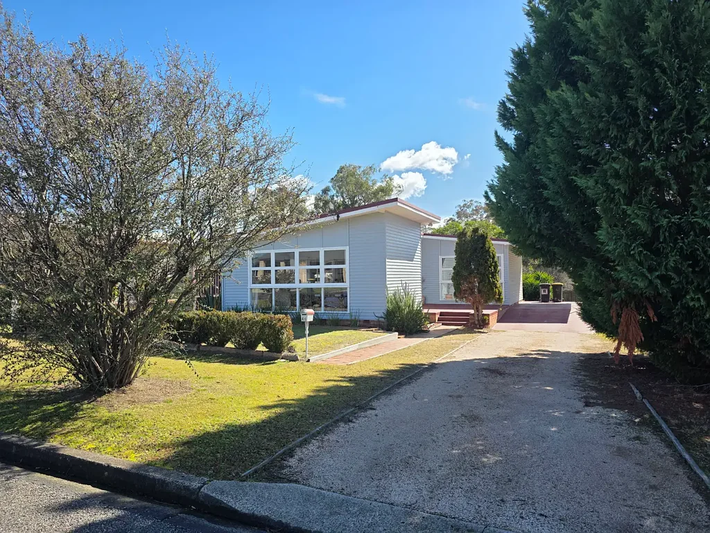 Stanthorpe 3房  CHARMING 3 BEDROOM HOME