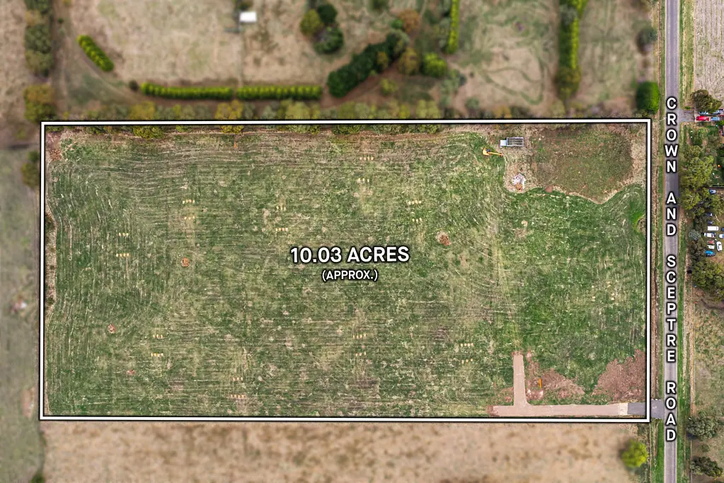 Cardigan Rare opportunity! Position & Potential - 10 Acres, semi rural land