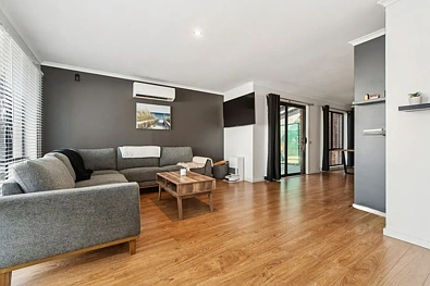 13 Earnshaw Drive, Carrum Downs, VIC 3201, 3 Bedrooms, 1 Bathrooms, House