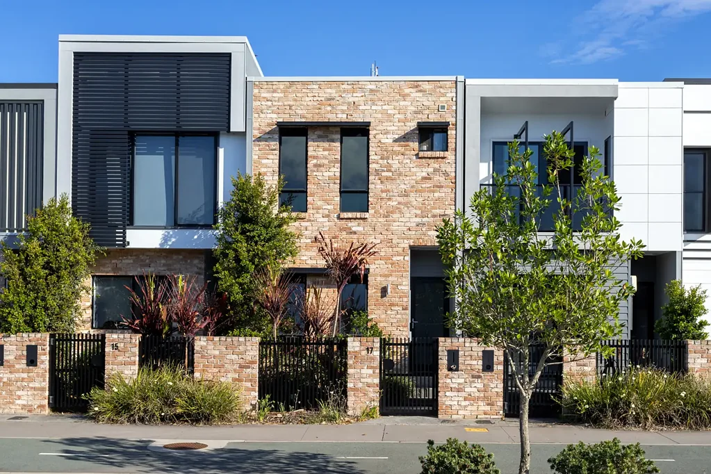 Nirimba 2房  An Absolute Cracker - Affordable, Stylish & Zero Body Corporate!