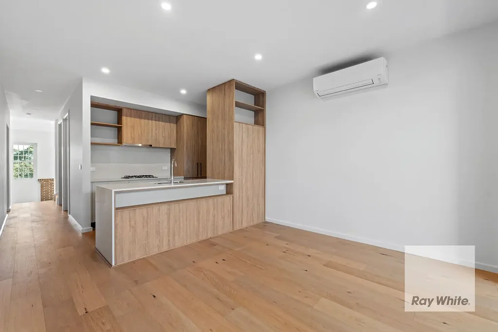 Modern Three-Level Townhouse with Internal Lift