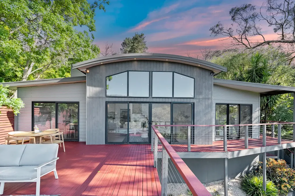Upper Ferntree Gully 4ਬੈੱਡਰੂਮ The Brief: A Serene Family Haven with Modern Comforts and Elevated Views