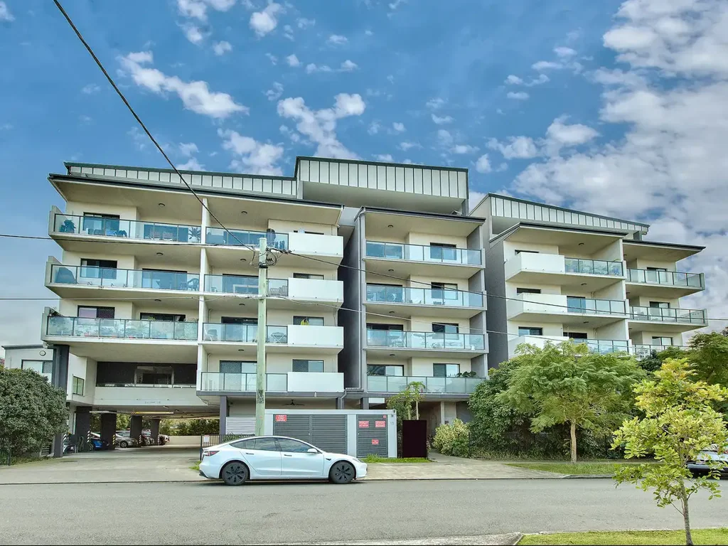 Chermside 2房  MODERN, LOW-MAINTENANCE LIVING!