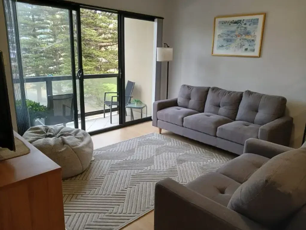 LOVE LIFE, AT THE BEACH !