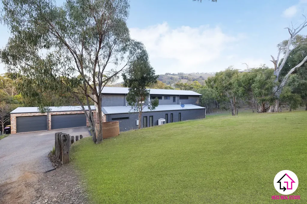 Kilmore East 4બેડરૂમ 'Unique in Every Way'