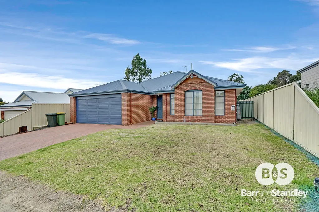 Donnybrook 4 Bedroom 4x2 Home in Donnybrook with Modern Comforts