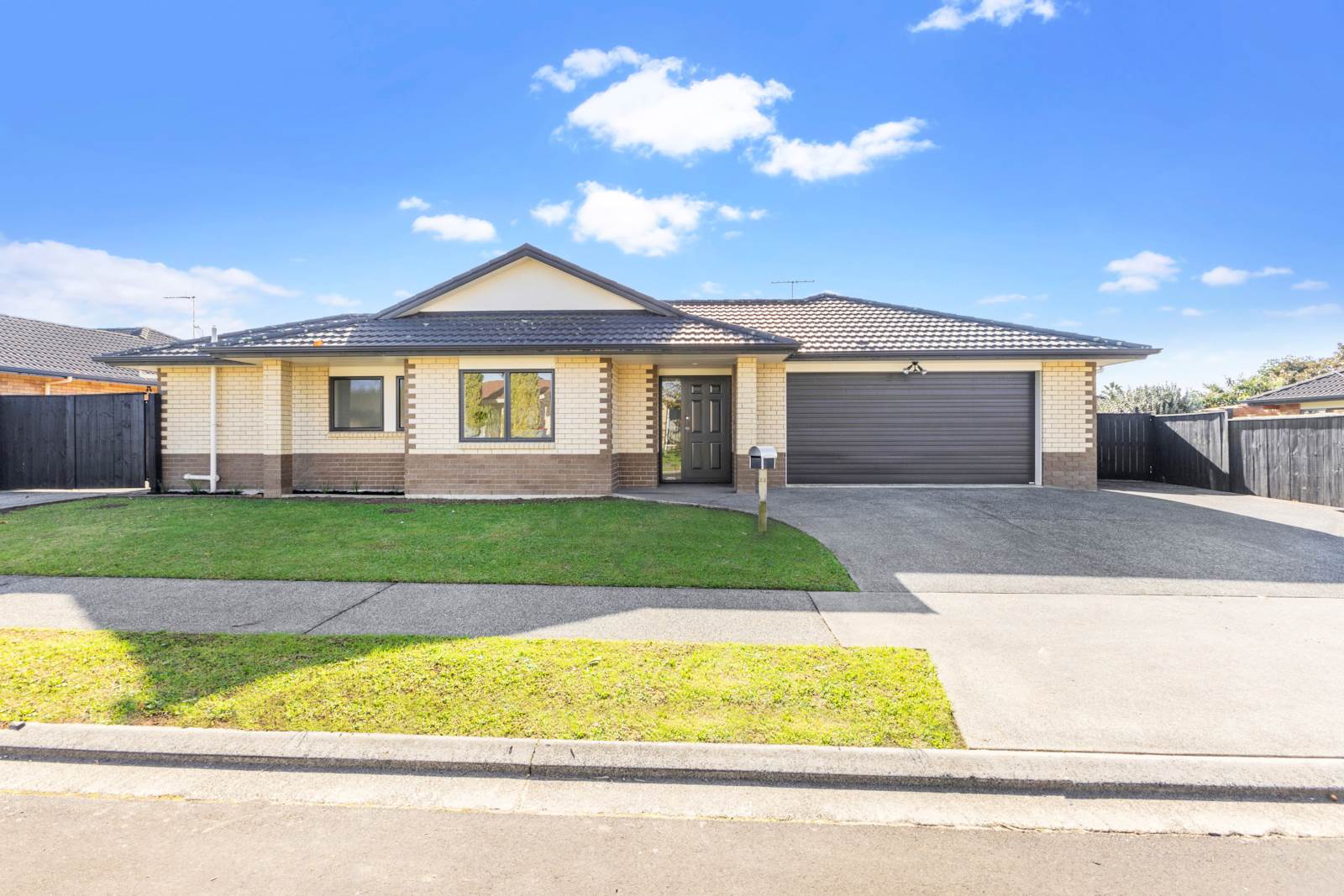 33 Belcoo Crescent, East Tamaki, Auckland - Manukau, 3 ห้องนอน, 2 ห้องน้ำ, House