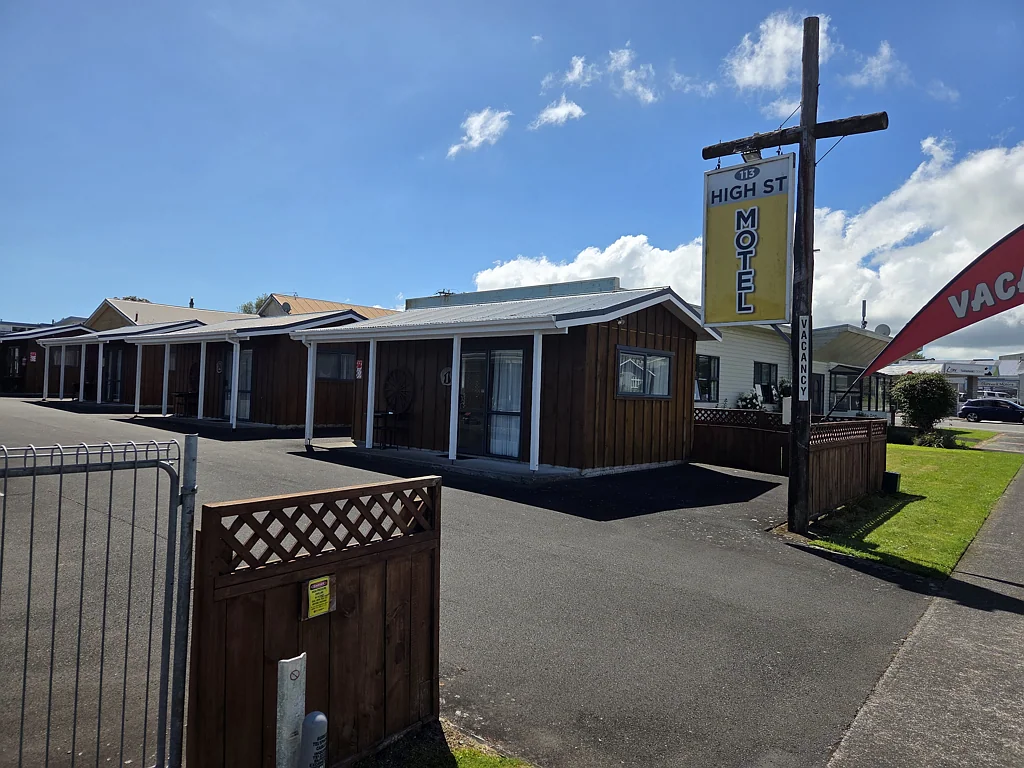 Eltham Well-Positioned Motel and Land Package