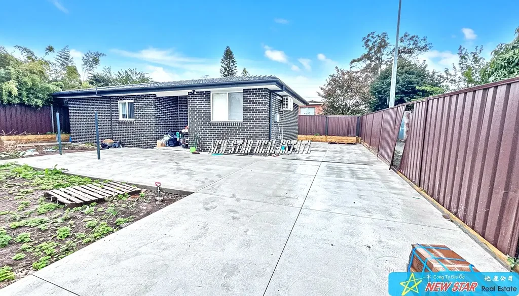 Stunning 3-Bedroom Semi-Detached Home – Ready to View October 2025!