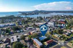 UNIT 1 3 LAKE ST, Tuncurry