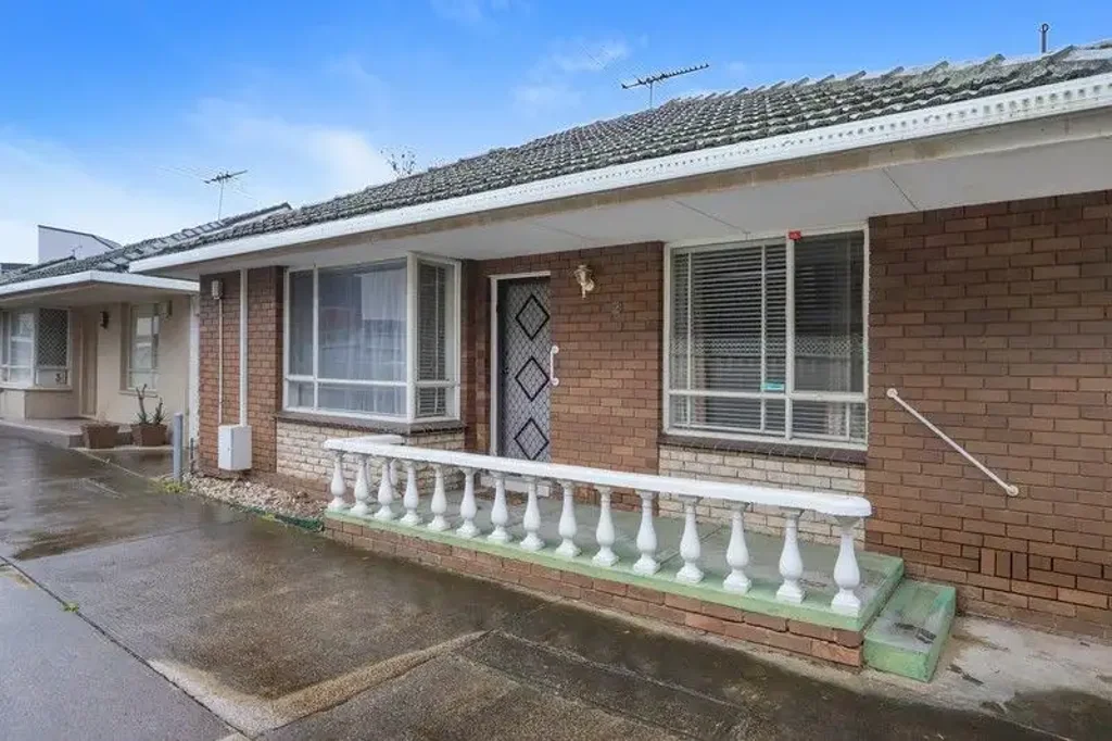 2/10 Kingsville Street, Kingsville, VIC 3012