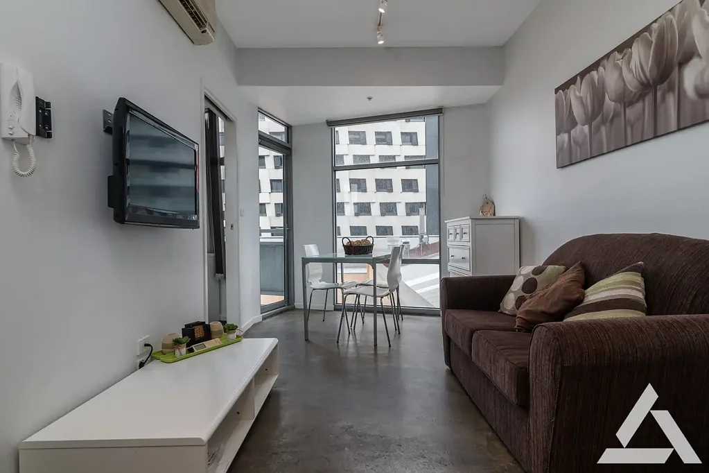 Fully Furnished 2-Bedroom