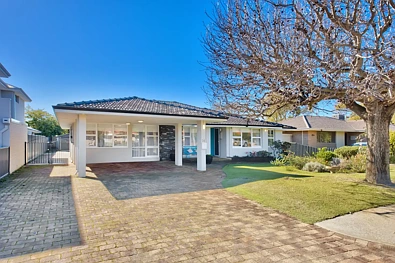Dianella 4 Slaapkamer UNDER OFFER (PRIME LOCATION - IMPECCABLE FAMILY HOME!)